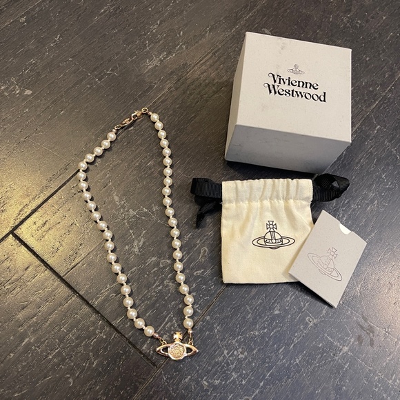 VIVIENNE WESTWOOD mini bas relief pearl chocker full set rose gold HTF - Picture 4 of 5
